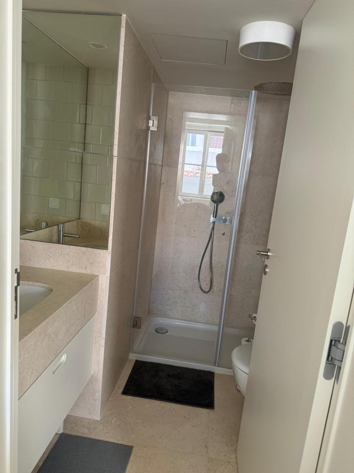 Magnifico Com Wc Privativo Augusta Street * Lisboa